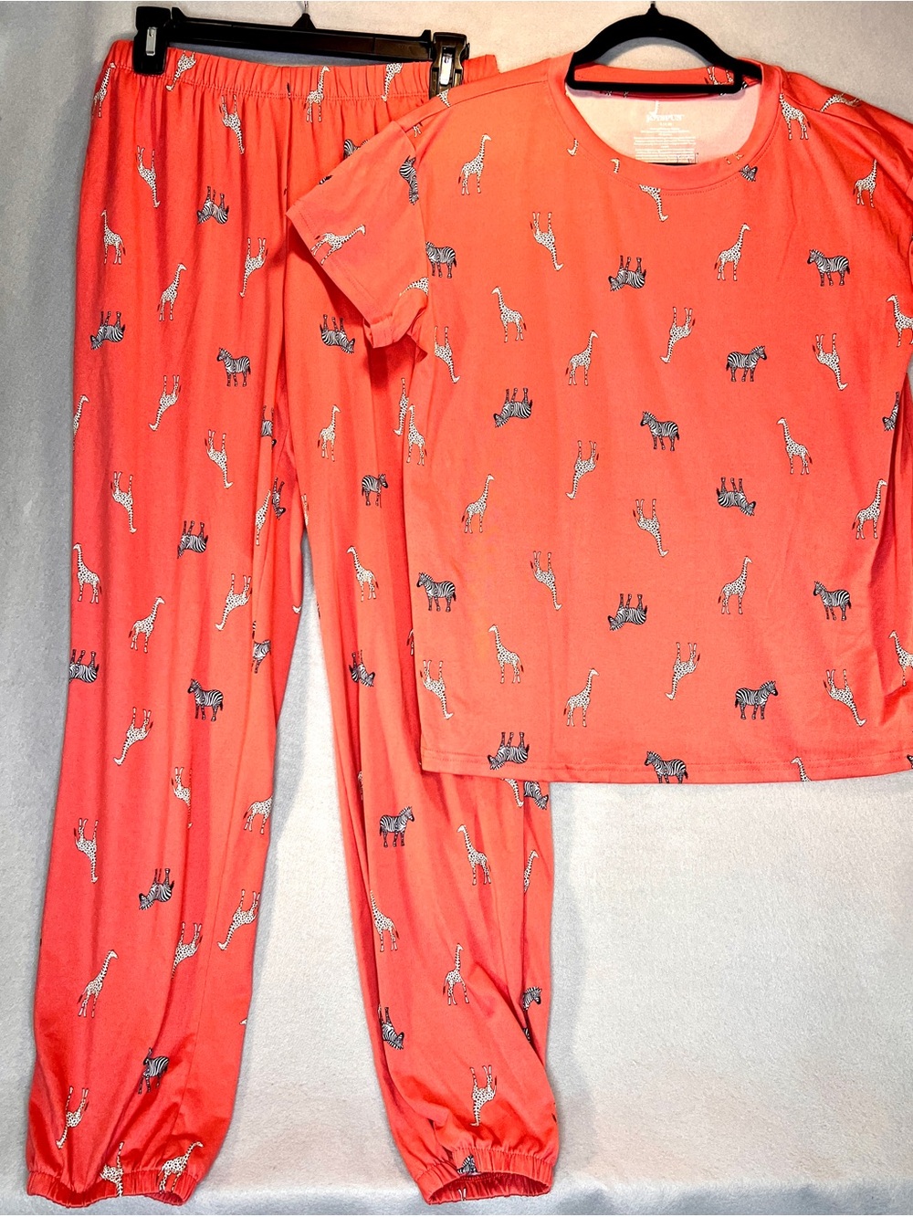 Joyspun Coral Pink Zebra Giraffe Pajamas PJs Small Short Sleeve Joggers Jungle